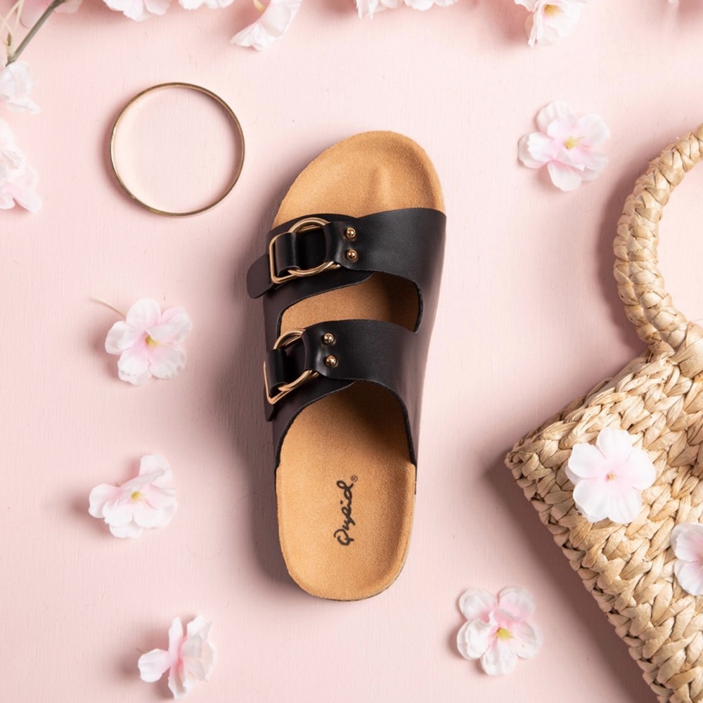 NIB Qupid Women’s Double Band Black Slide Sandals!!! 
Sz. 6 Women’s
